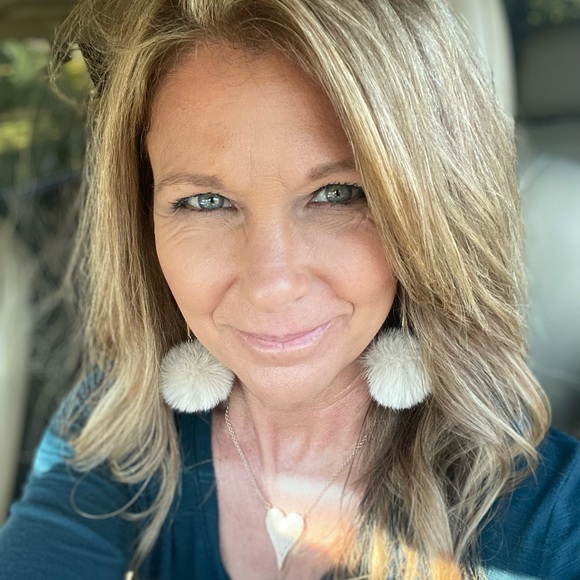 Meet your Posher, Meri - Picture 7 of 7